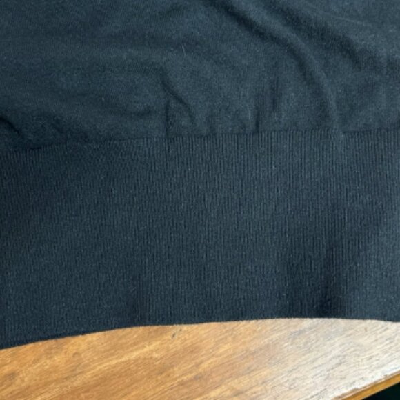 ANN TAYLOR WEDGE MOCK SLEEVELESS SWEATER SHELL NWOT $60 L BLACK - Picture 5 of 7